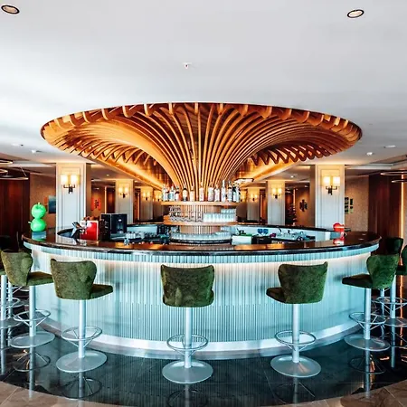 Otel Alarcha & 5*
