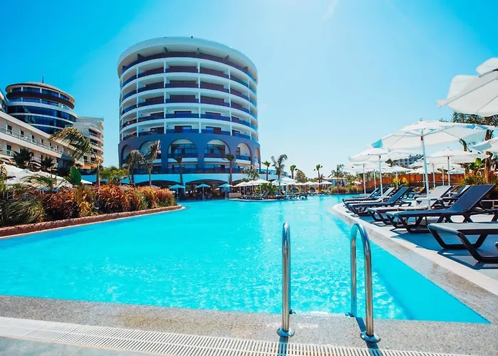 Hotell Alarcha & 5*