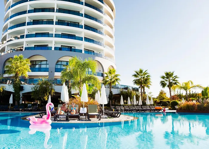 Hotell Alarcha & 5*